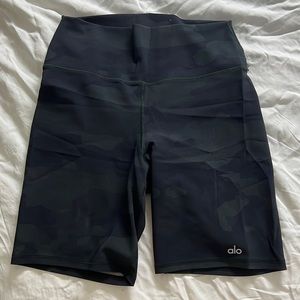 Alo biker shorts